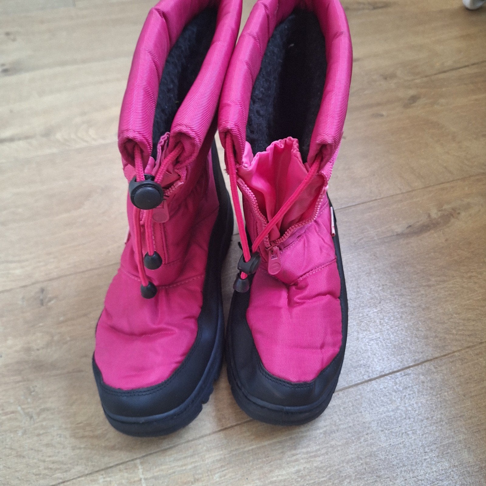 Roze snowboots voor kinderen - Maat 39, CHUVA, Snowboots, Ophalen of Verzenden, Zo goed als nieuw
