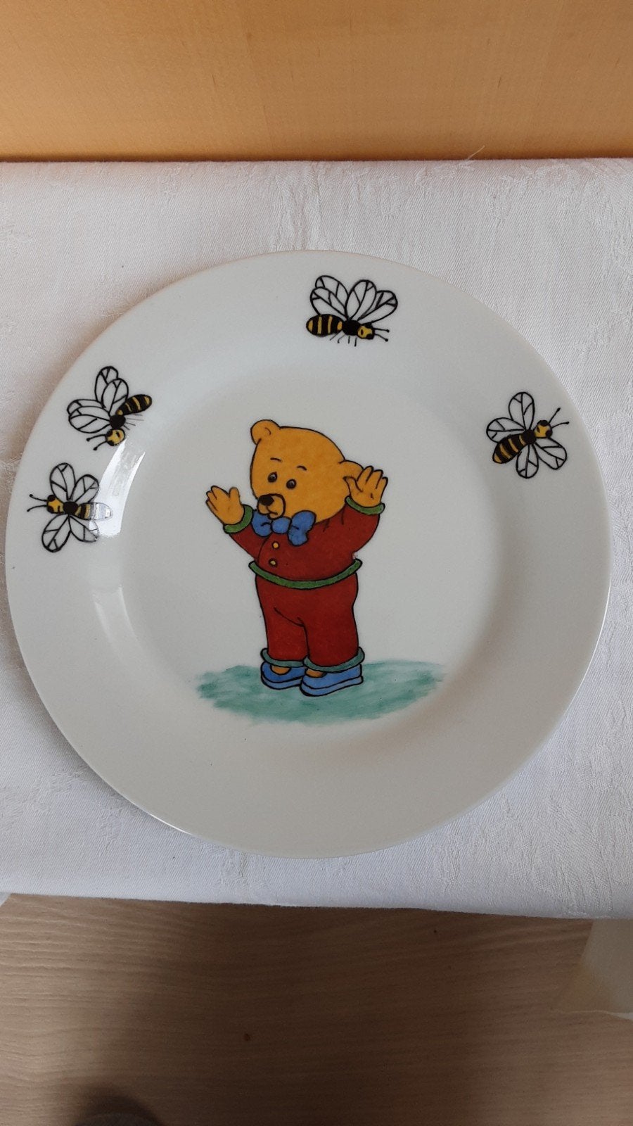 Vintage Bob de Beer met bijtjes, kinderbord, Bijenkorf, Ophalen of Verzenden, Zo goed als nieuw, Porselein, Overige stijlen