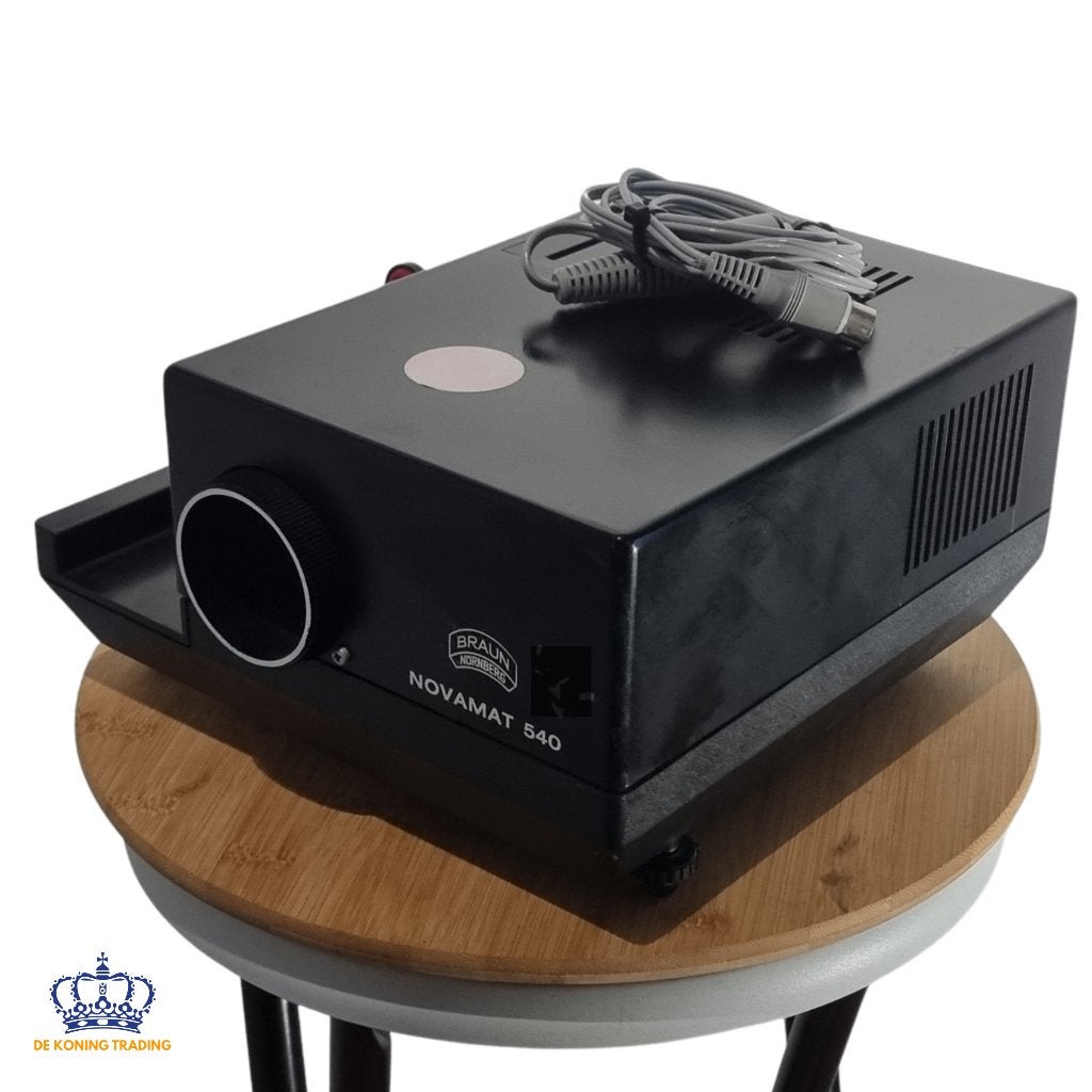 BRAUN Novamat 540 | Diaprojector | Dia projector | Diaviewer, Gebruikt, Verzenden, Braun, Braun