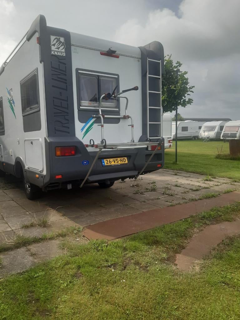 Knaus Travel-Liner Camper - Perfect voor avontuur!, Caravans en Kamperen, Campers, Standaard zit, Ringverwarming, Fiat, Achteruitrijcamera