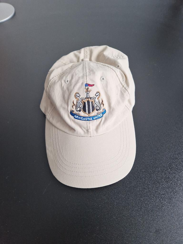Pet Newcastle United, Ophalen, Gebruikt