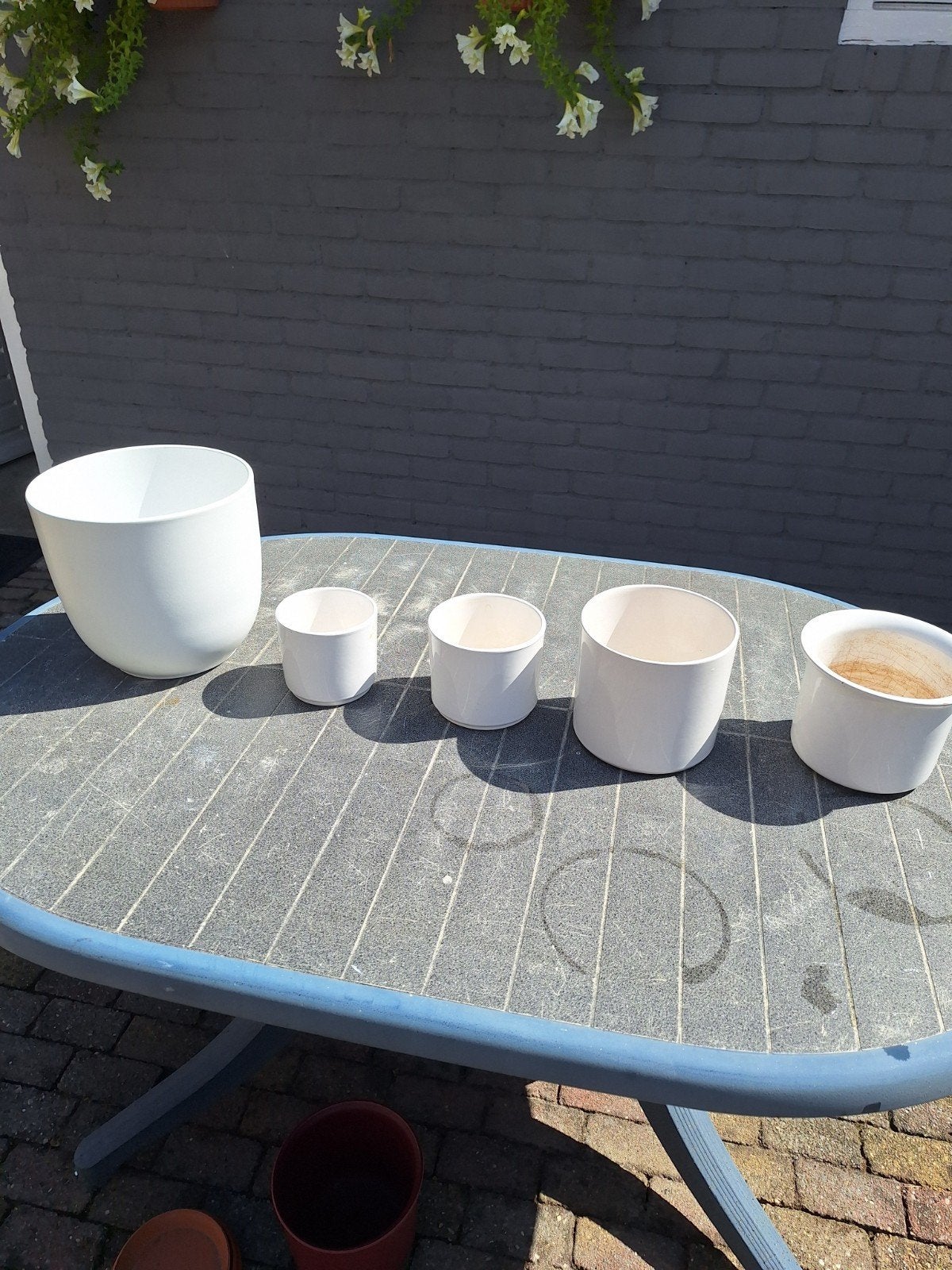 Bloempotten wit verschillende maten., Tuin en Terras, Rond, Ophalen of Verzenden, Aardewerk, Minder dan 40 cm