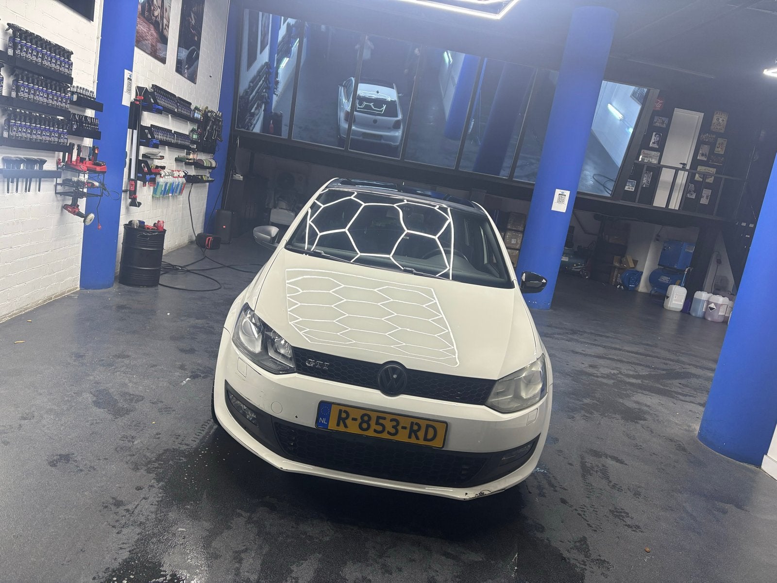 Volkswagen Polo 1.4 TSI 132KW DSG 2011 Wit, 1169 kg, Zwart, 4 cilinders, 179 pk