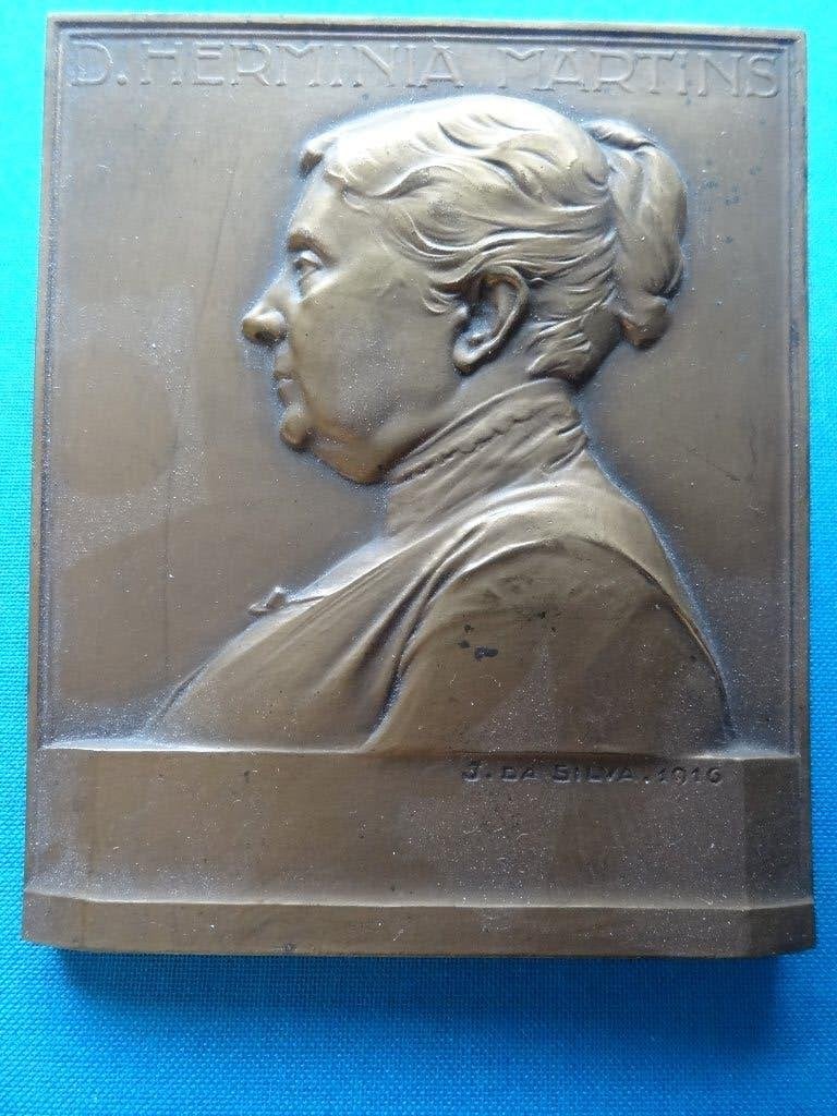 Bronzen plaquette, D.Herminia Martins J. da Silva 1916, Antiek en Kunst, Verzenden, Brons, Overige typen, Vrouw