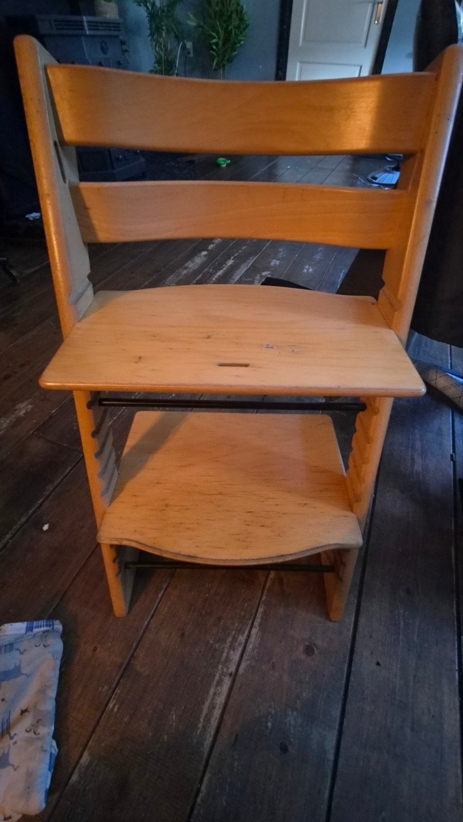 Houten meegroeistoel voor kinderen - Stokke Tripp Trapp, Kinderen en Baby's, Ophalen, Gebruikt, Meegroeistoel, Aanschuifbaar