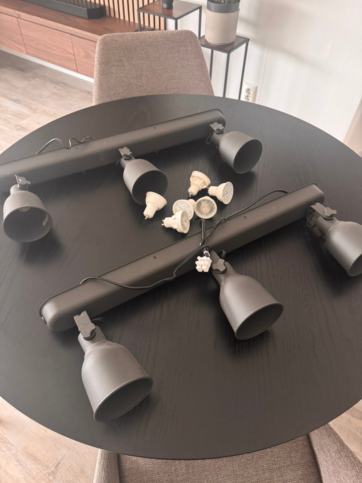 IKEA Hektar spotlampen 2x 3-spots incl. LED lampen, Ophalen of Verzenden, Gebruikt, Plafondspot of Wandspot