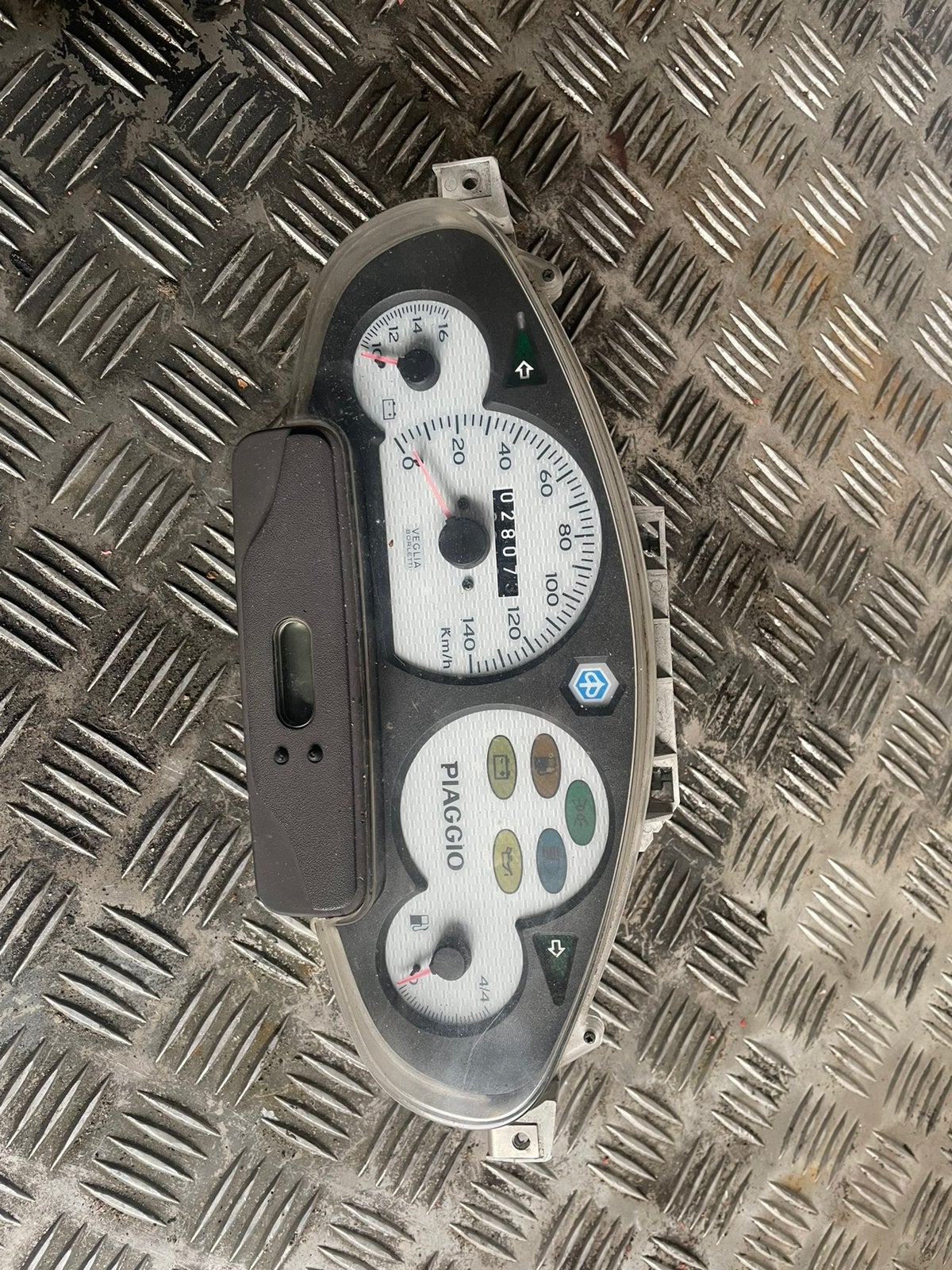 piaggio skipper lx kilometer teller, Ophalen