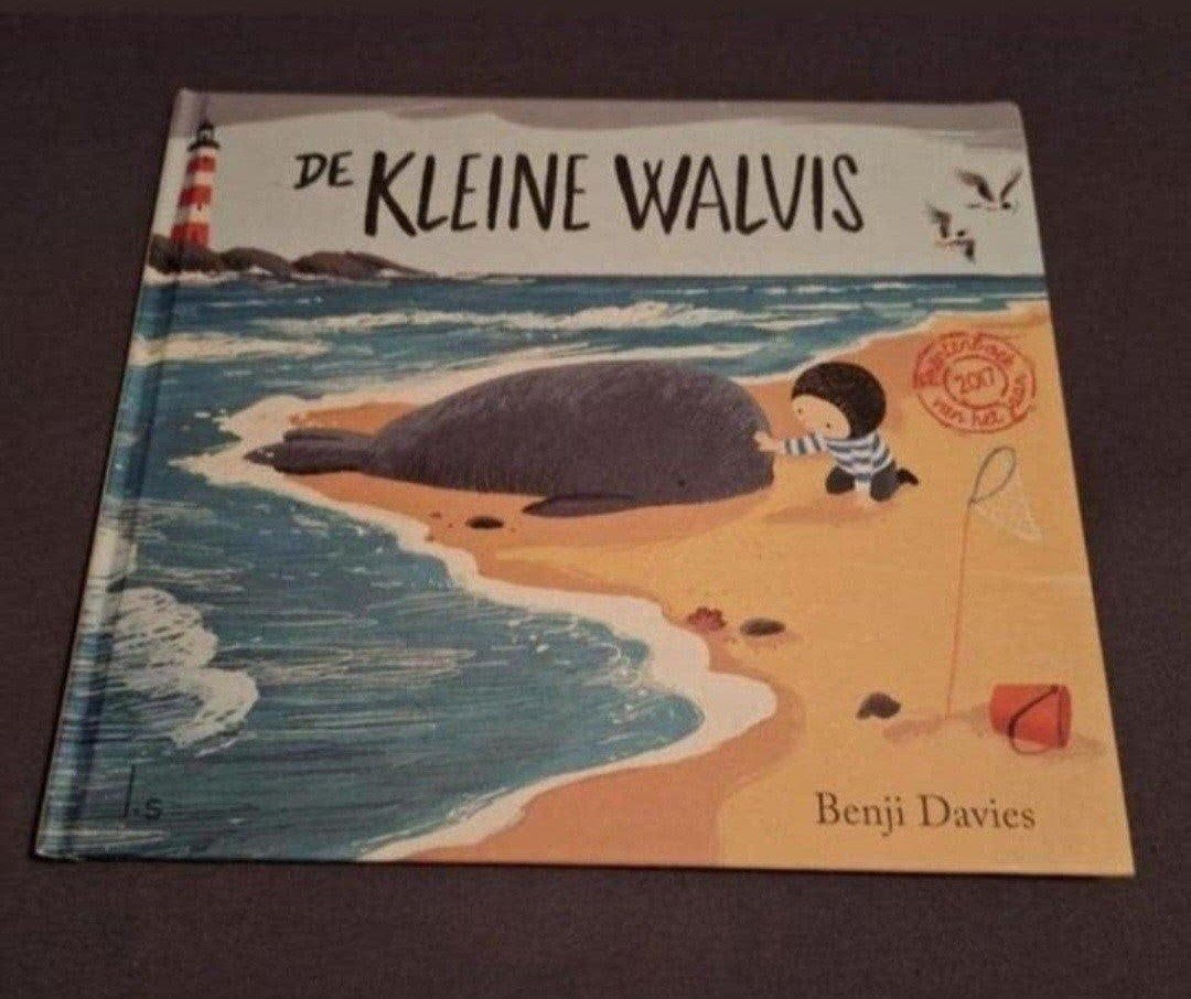 De Kleine Walvis knuffels, posters en boek, Ophalen of Verzenden, Zo goed als nieuw