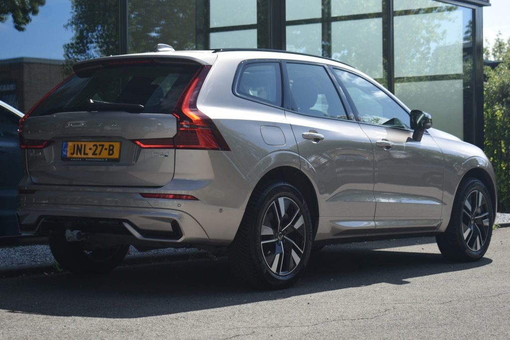 Volvo XC60 T6 350pk AWD Plus Dark [Facelift] | Premium | Cli, Auto's, Automaat, Gebruikt, 4 cilinders, 24 maanden