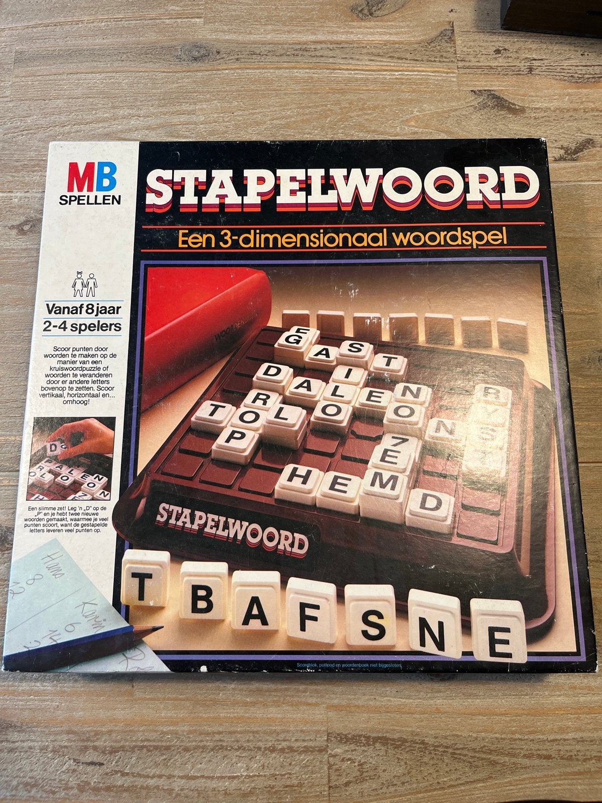 MB Spellen Stapelwoord - 3D woordspel, Hobby en Vrije tijd, Drie of vier spelers, Ophalen of Verzenden, Gebruikt