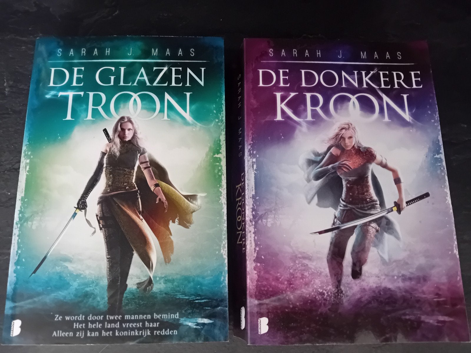 De Glazen Troon & De Donkere Kroon - Sarah J. Maas (2 x ), Boeken, Ophalen of Verzenden, Gelezen, Sarah J. Maas