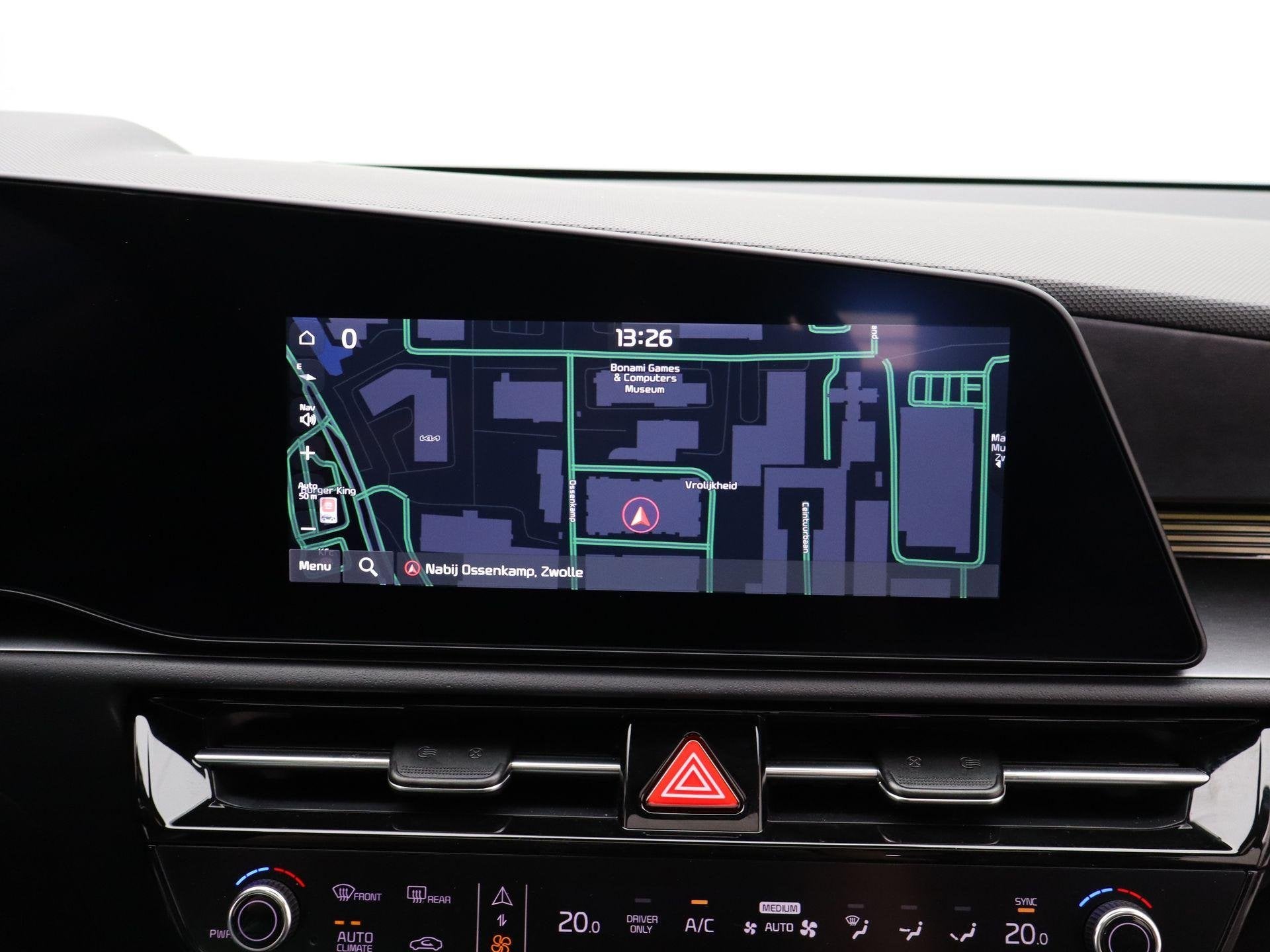 Foto 19 van Kia Niro 1.6 GDi Hybrid DynamicPlusLine | Open dak | Clima |