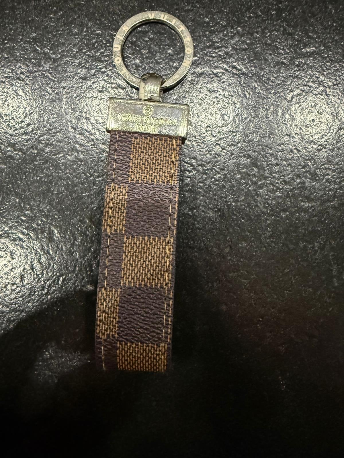 Louis Vuitton Sleutelhanger - Damier Ebene, Verzamelen, Sleutelhangers, Ophalen of Verzenden, Gebruikt, Merk