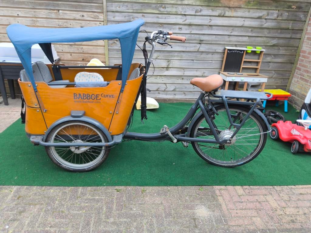 Babboe Curve E Bakfiets met Huif, Fietsen en Brommers, Fietsen | Bakfietsen, Ophalen, Gebruikt, 4 kinderen of meer, Huif