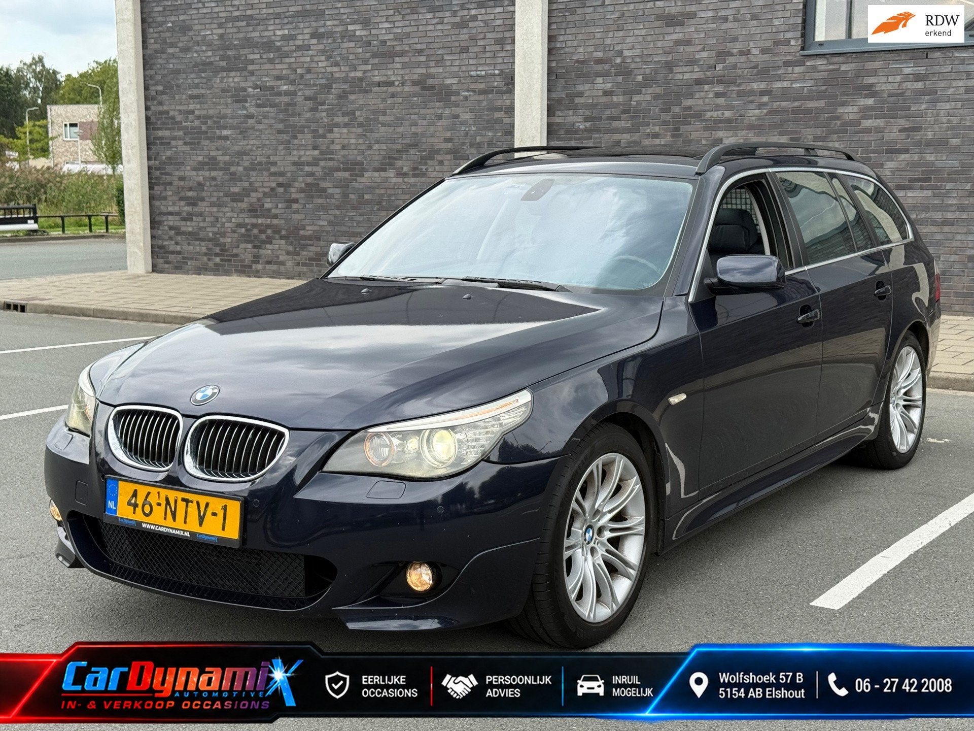 BMW 5-serie Touring 530d LCI | M-Pakket | Pano | HUD | M57 |, Automaat, Gebruikt, 2000 kg, Blauw