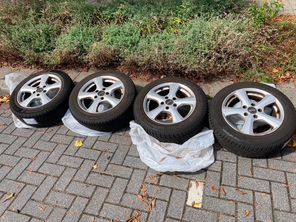 Honda Civic type velgen met goede winterbanden 205/55R16, Auto-onderdelen, Banden en Velgen, Ophalen, Gebruikt, 16 inch, Banden en Velgen