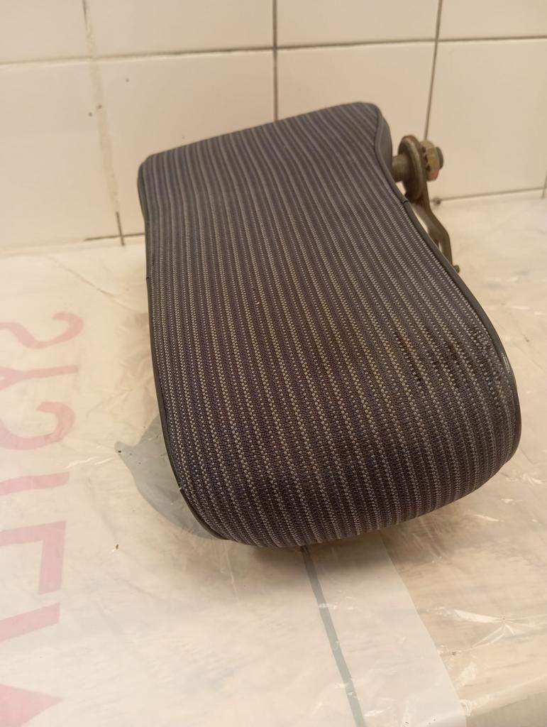 Mercedes w123 armsteun, Auto-onderdelen, Interieur en Bekleding, Ophalen of Verzenden, Nieuw