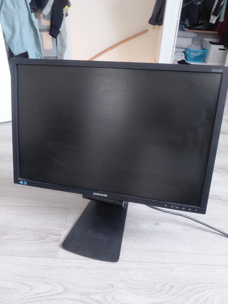 Gratis Samsung S24C450 Monitor - Gebruikt, Computers en Software, Monitoren, Gebruikt, Kantelbaar, Full HD, Ophalen of Verzenden