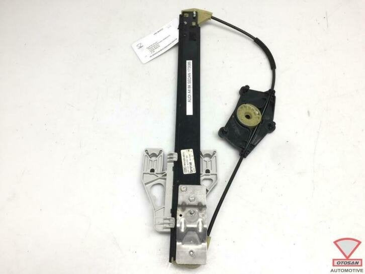 audi a4 raammechanisme elekt. links achter 8k0839461a, Gebruikt, AUDI AG, Auto-Union-Strasse 1
85045  Ingolstadt, DE, Kundenbetreuung@audi.de