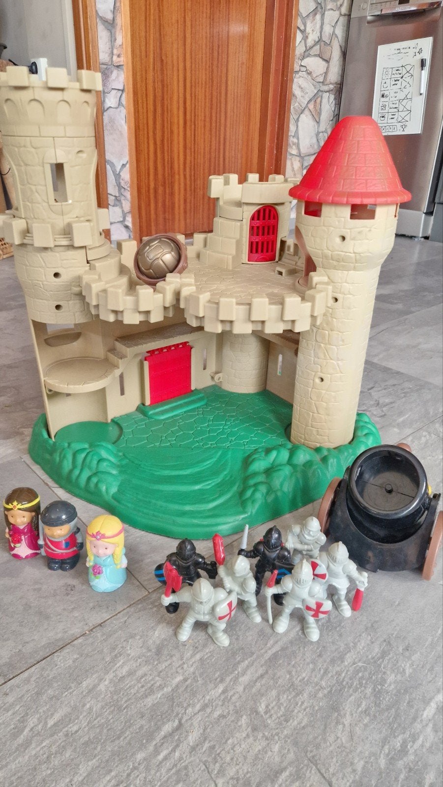 Redbox Kasteel met poppetjes, Ophalen, Gebruikt, Jongen of Meisje
