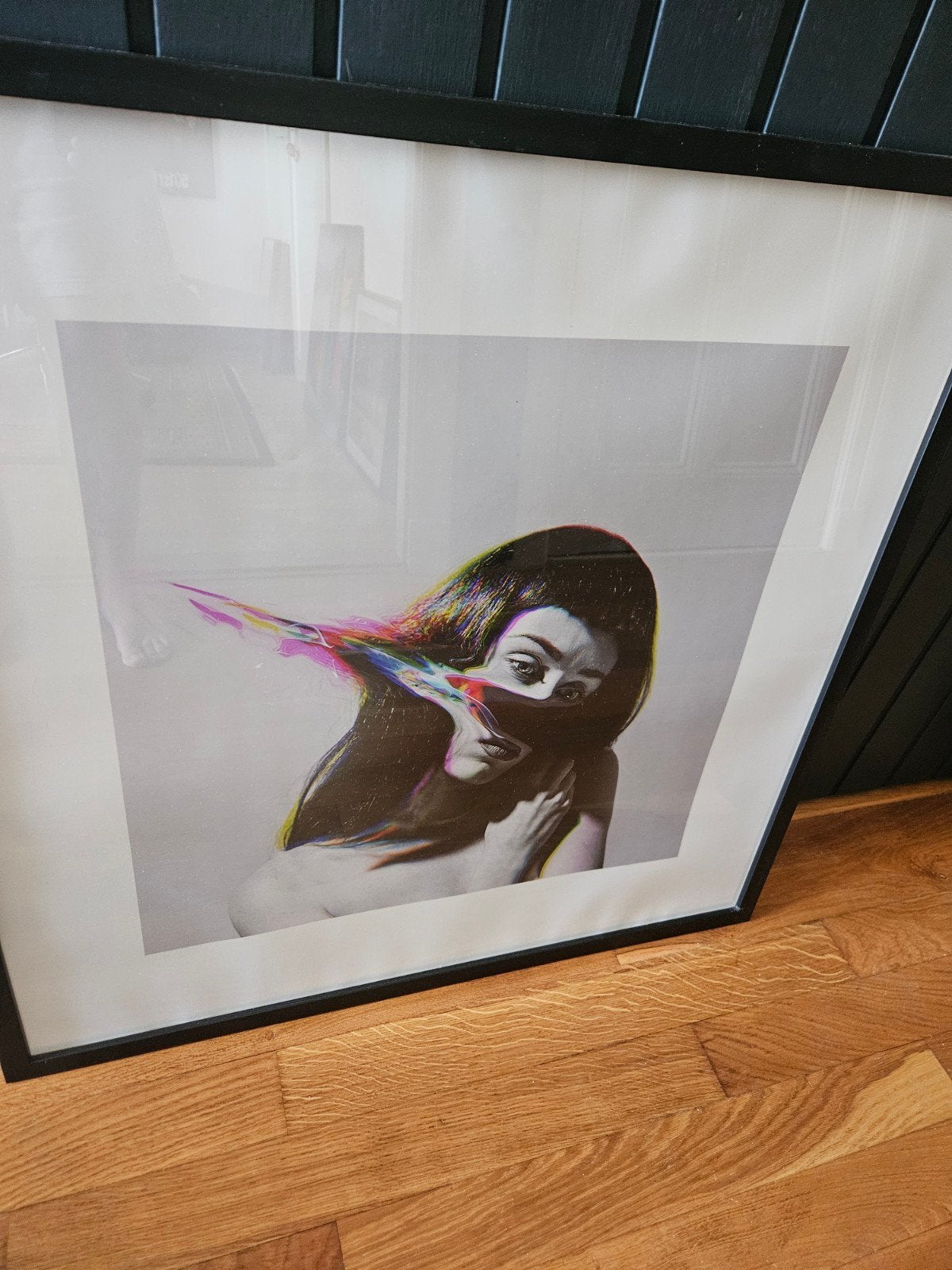 Moderne foto: vrouwelijk portret met kleurrijk effect, Antiek en Kunst, Ophalen, Foto, Fotografie, Ingelijst
