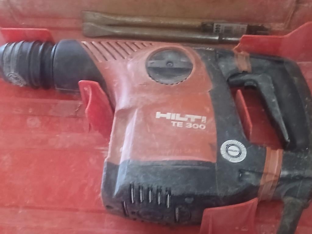 Hilti breekhamer te 300, Doe-het-zelf en Verbouw, Ophalen of Verzenden, Gebruikt, Boor- en/of Breekhamer