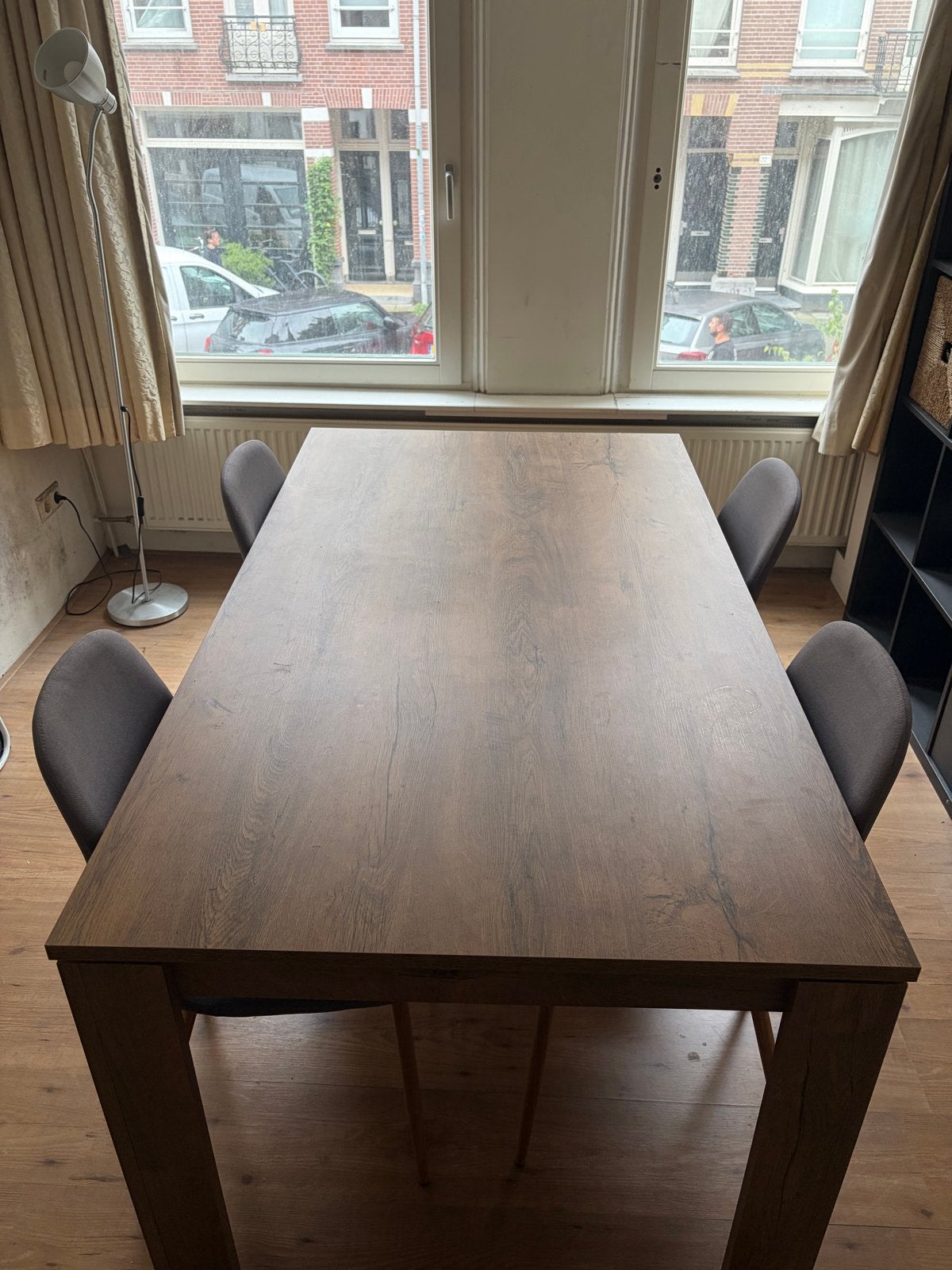 Jysk Vedde Eettafel met 4 Jonstrup stoelen, Ophalen, 50 tot 100 cm, Zo goed als nieuw, 150 tot 200 cm