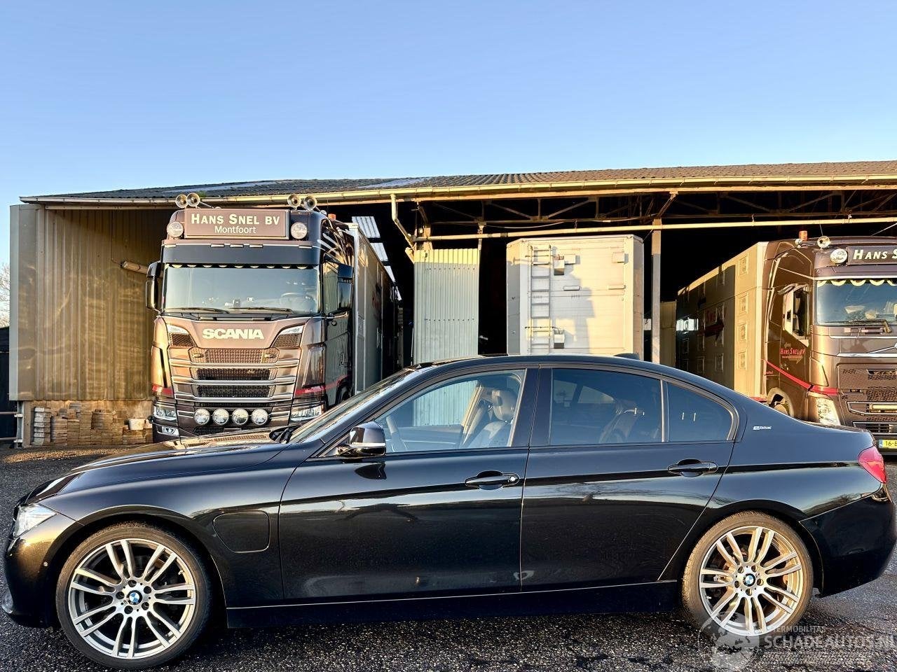 BMW 3-serie 330e 245pk 8-traps aut + f1 high exe - 112dkm na, Auto diversen, Automaat, Zwart, Hybride Elektrisch/Benzine, Sedan