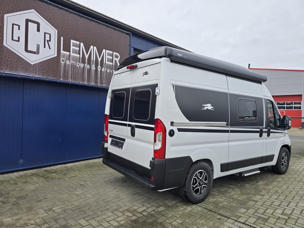 Laika Ecovip 540 CV Automaat Hefdak Demo €7.000 Voo, Caravans en Kamperen, Campers, Automaat, Ringverwarming, Fiat, Treinzit
