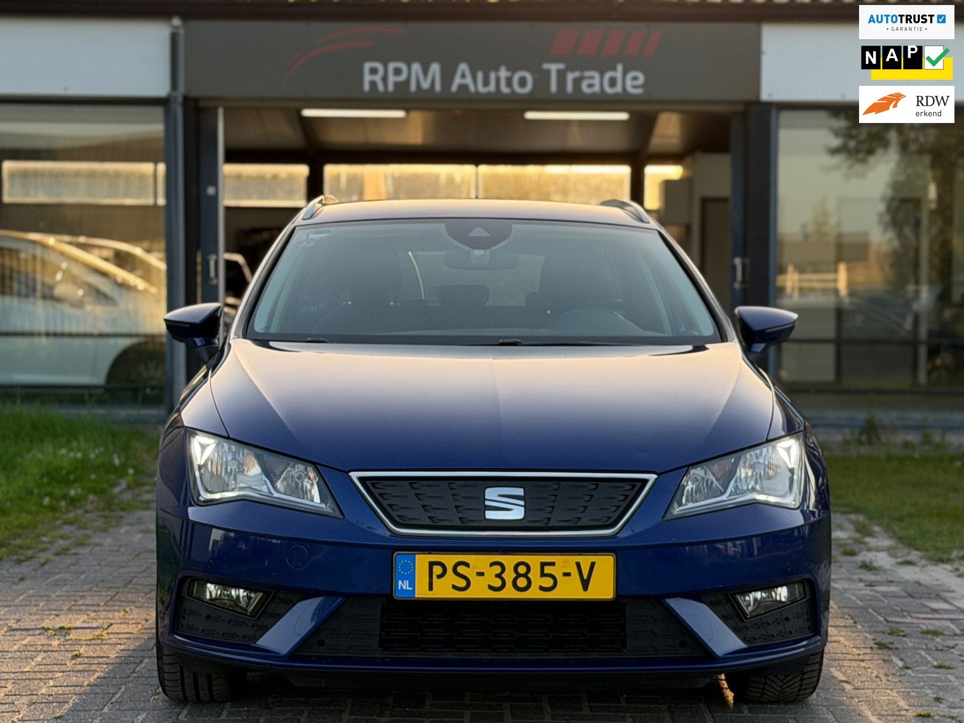 Seat Leon ST 1.0 EcoTSI Business-Dealer Onderh.-1ste eig.-Ca, Auto's, Seat, Stof, Gebruikt, Euro 6, 23 km/l