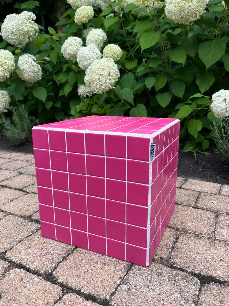 Roze betegelde kubus 55x55 cm - Bijzettafel/Plantenstandaard, Overige materialen, Vierkant, 55 tot 75 cm, Zo goed als nieuw