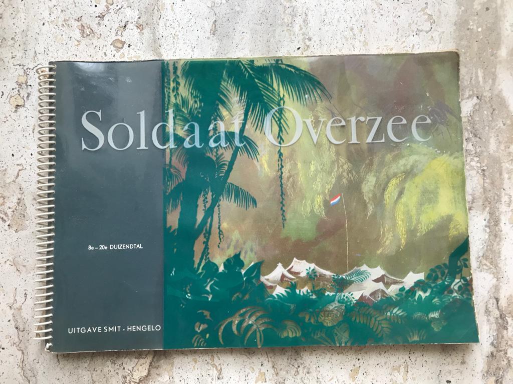 mooi boek getiteld ; Soldaat Overzee., Ophalen of Verzenden, 1945 tot heden, Zo goed als nieuw, Overige onderwerpen