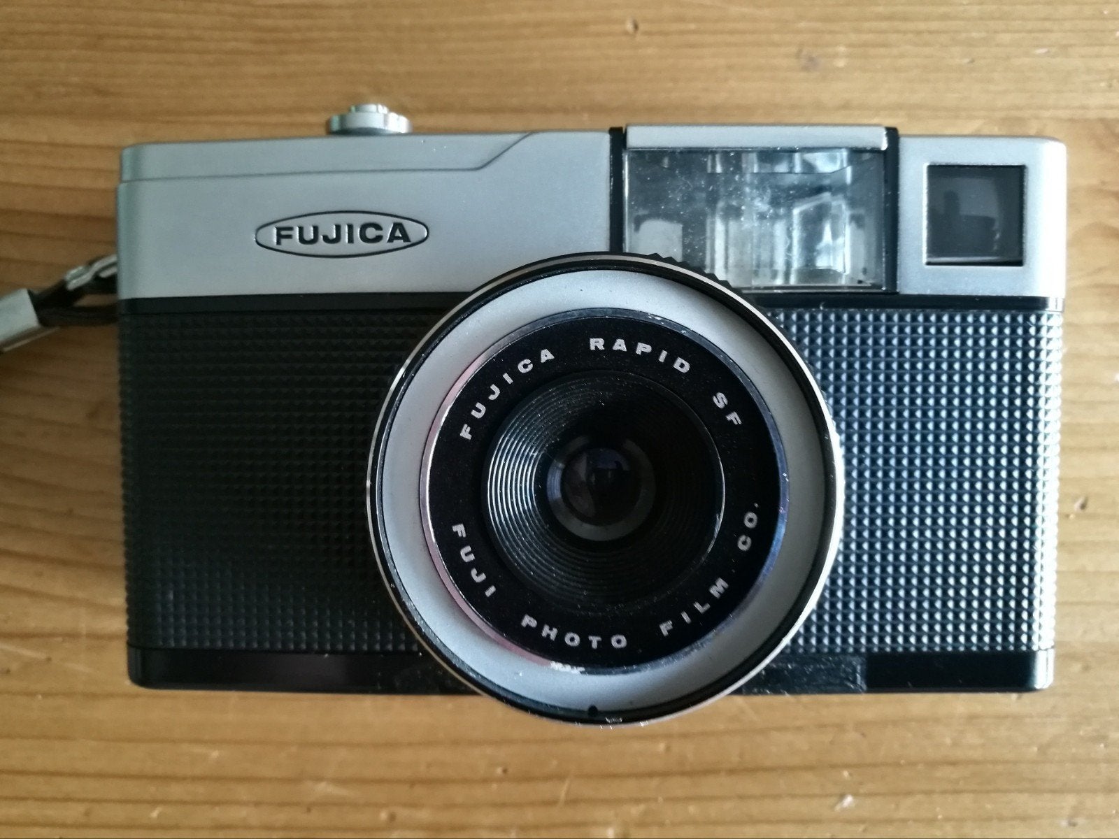 Fujica Rapid SF camera met tasje, Ophalen of Verzenden, Gebruikt, Compact, Fuji