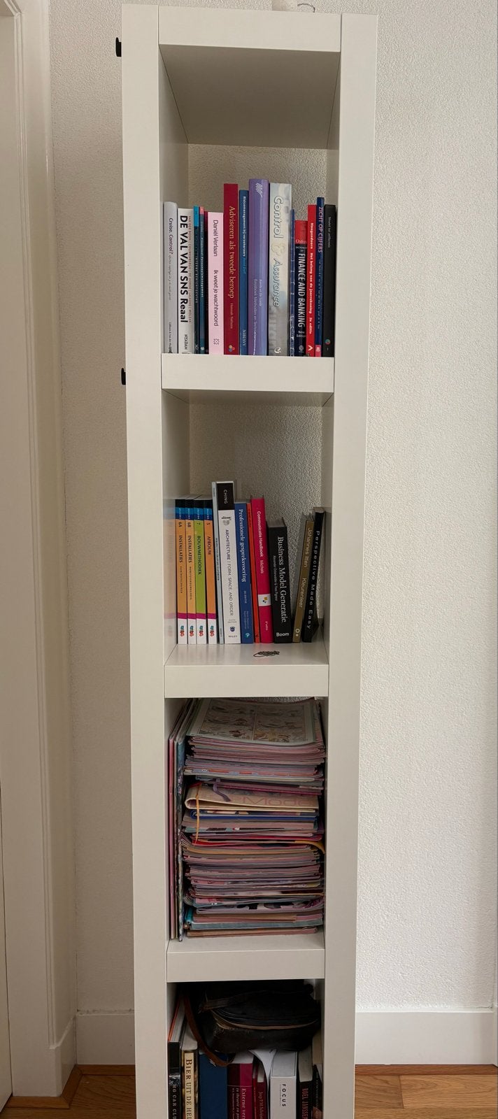 Boekenkast met 4 open vakken - 190x35x38 cm, Huis en Inrichting, Kasten | Boekenkasten, Ophalen, Met plank(en), Minder dan 50 cm