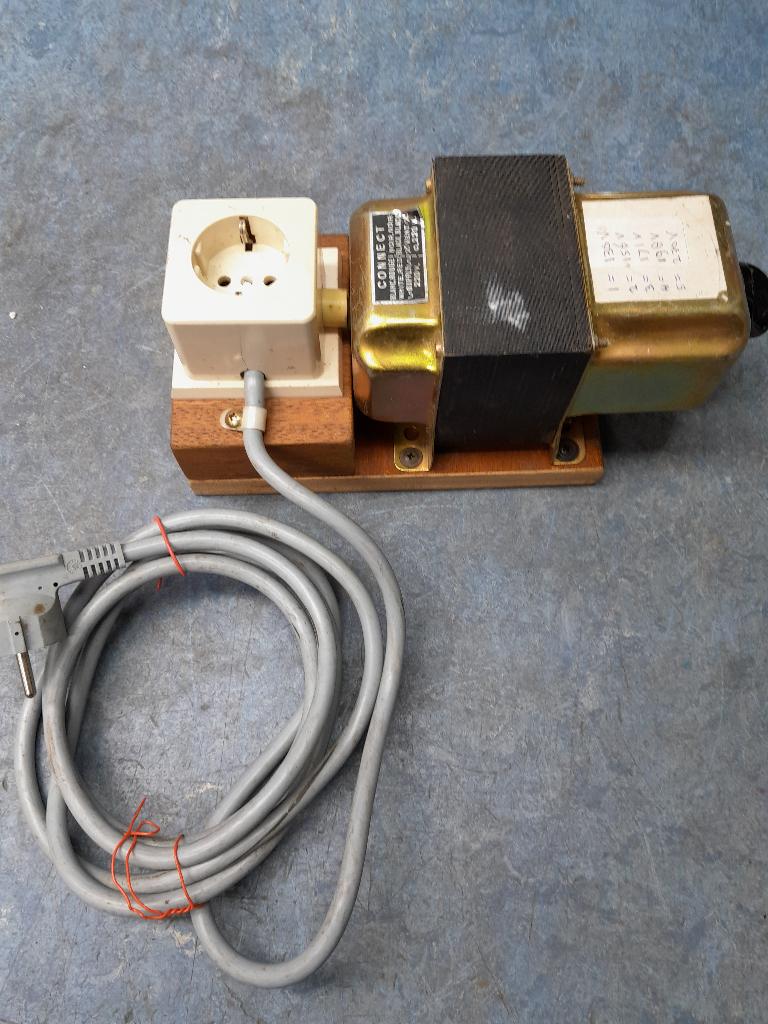 TRAFO Regelbaar 130v tot 230v, Ophalen of Verzenden, Gebruikt