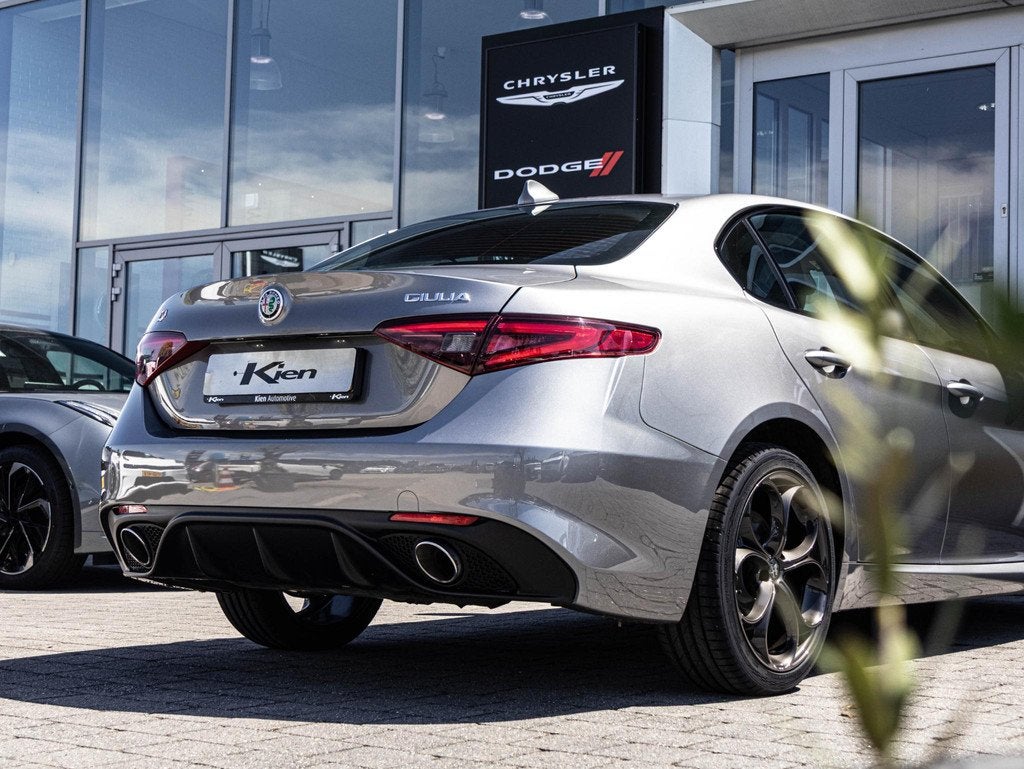 Alfa Romeo Giulia 2.0 T AWD Veloce 280 pk | Originele All Wh, Auto's, Alfa Romeo, 745 kg, 4 cilinders, 1505 kg, Leder