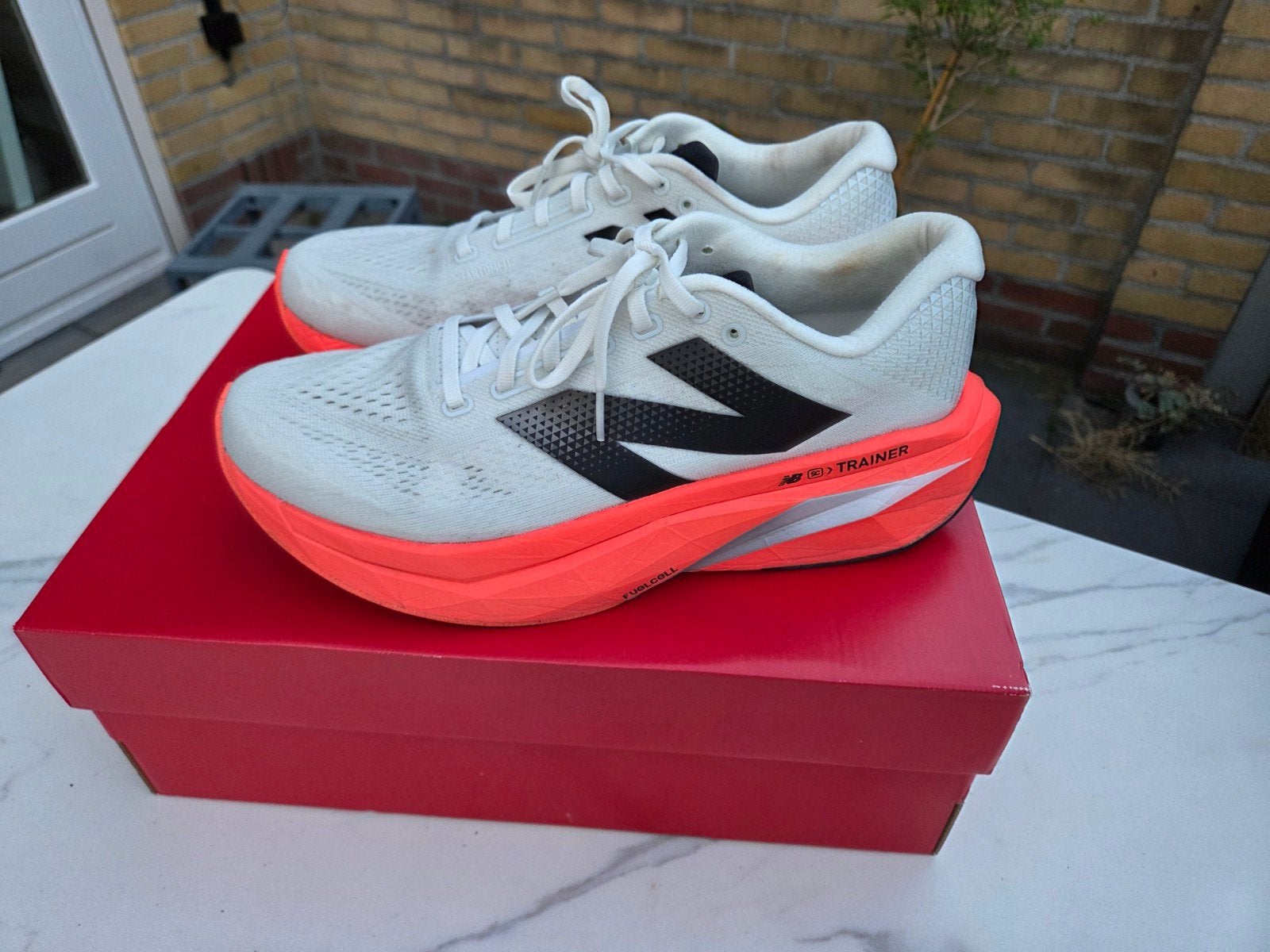 New Balance FuelCell SuperComp Trainer V2 - Maat 46.5, New Balance, Wit, Ophalen of Verzenden, Sneakers of Gympen