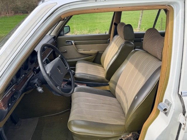 Mercedes-Benz S-klasse 280 S handbak 1972, foto 11