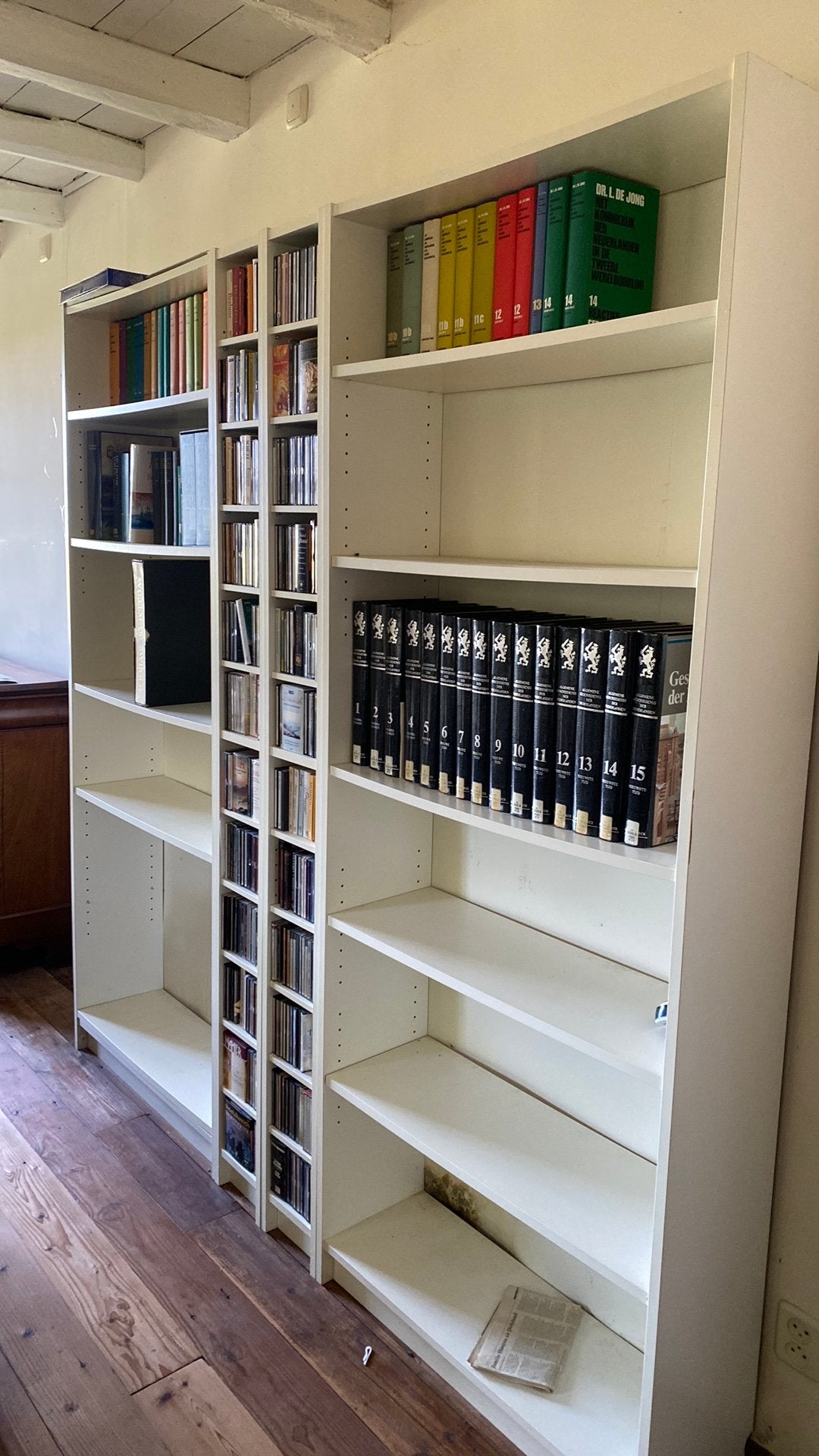Boeken/CD kasten, Huis en Inrichting, Ophalen, Zo goed als nieuw, 25 tot 50 cm