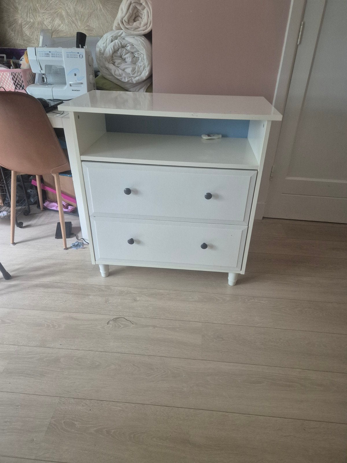 Witte ladekast met 2 laden en open vak, Ophalen, Minder dan 50 cm, Gebruikt, 1 of 2 laden