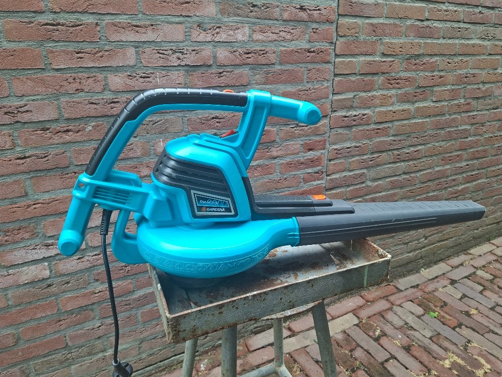 Gardena bladblazer Ergo Jet 3000 (elektrisch), Tuin en Terras, Bladblazers, Ophalen, Met opvangzak, Handgedragen, Zo goed als nieuw