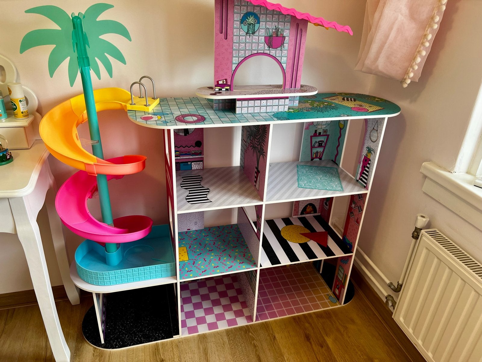 L.O.L. Surprise! OMG Huis met 85+ verrassingen, Ophalen of Verzenden, Zo goed als nieuw, Poppenhuis