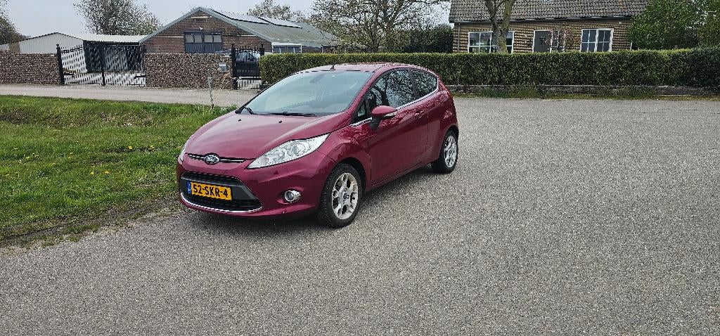 Ford Fiësta 1.25 Nieuwe distributieriem+waterpomp, Auto's, Ford, Voorwielaandrijving, 600 kg, 4 cilinders, Origineel Nederlands