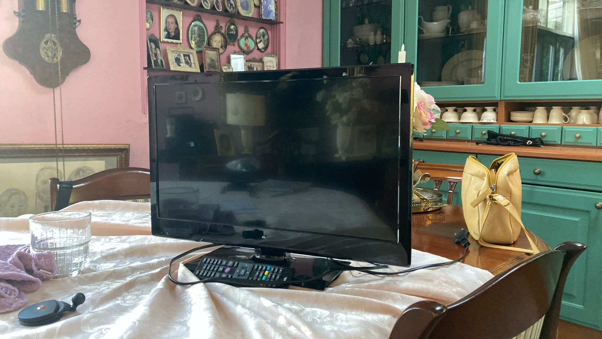 TV 66cm/ TV 49cm/Ophangbeugel, Audio, Tv en Foto, 50 Hz, Ophalen, Overige merken, Gebruikt