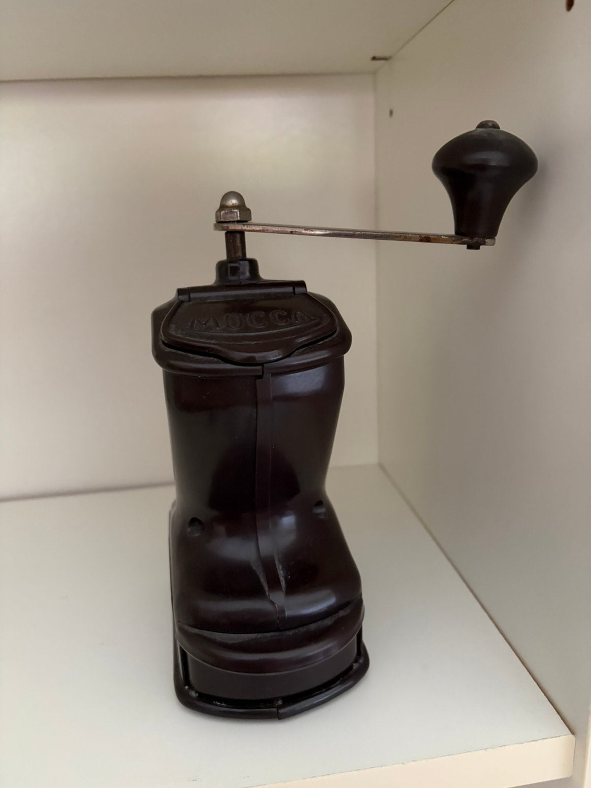 BAKELIET koffiemolentje MOCA, Antiek en Kunst, Ophalen