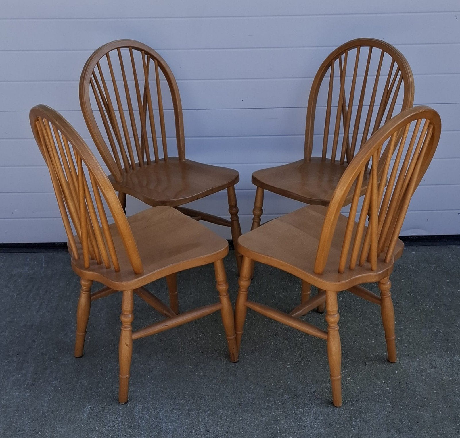 8 x Oirschot spijlenstoelen hout cafe stoelen bistro horeca, Huis en Inrichting, Stoelen, Bruin, Ophalen of Verzenden, Zo goed als nieuw