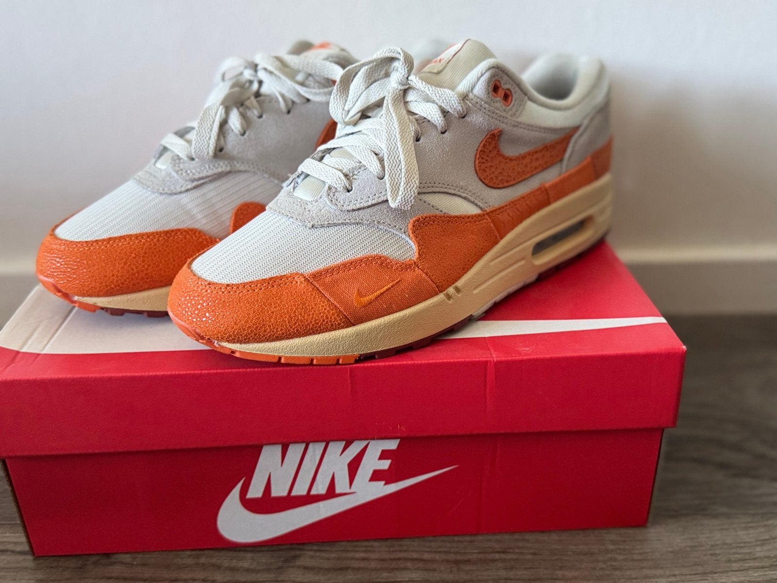 Nike Air Max 1 Maat 43 - Zeer Nette Staat, Ophalen of Verzenden, Zo goed als nieuw, Oranje, Sneakers of Gympen
