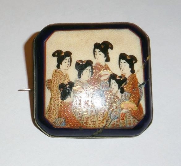 Broche Japans Geisha Meija periode Satsuma, Overige materialen, 4 tot 7 cm, Gebruikt, Overige kleuren