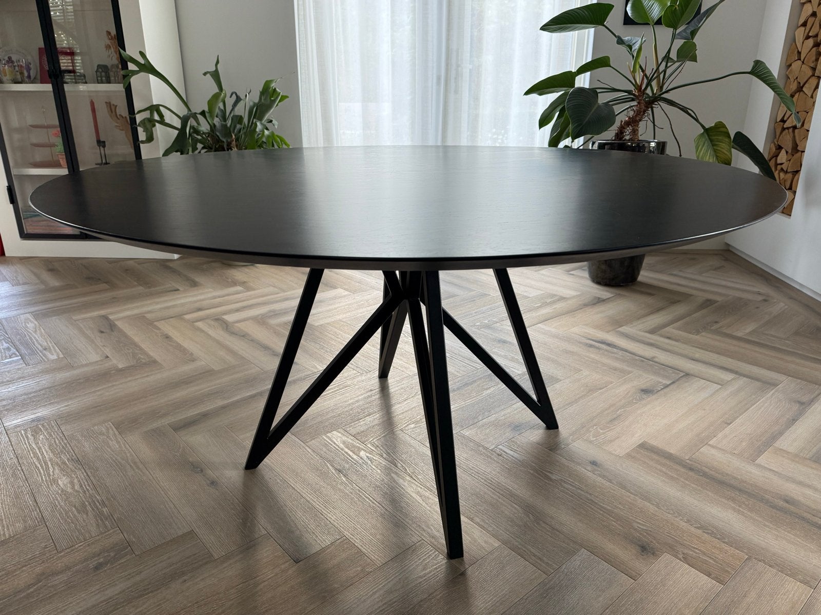 Studio HENK Butterfly Quadpod eettafel 150cm, eiken, zwart, Huis en Inrichting, Ophalen, Gebruikt, 100 tot 150 cm, Vijf personen of meer