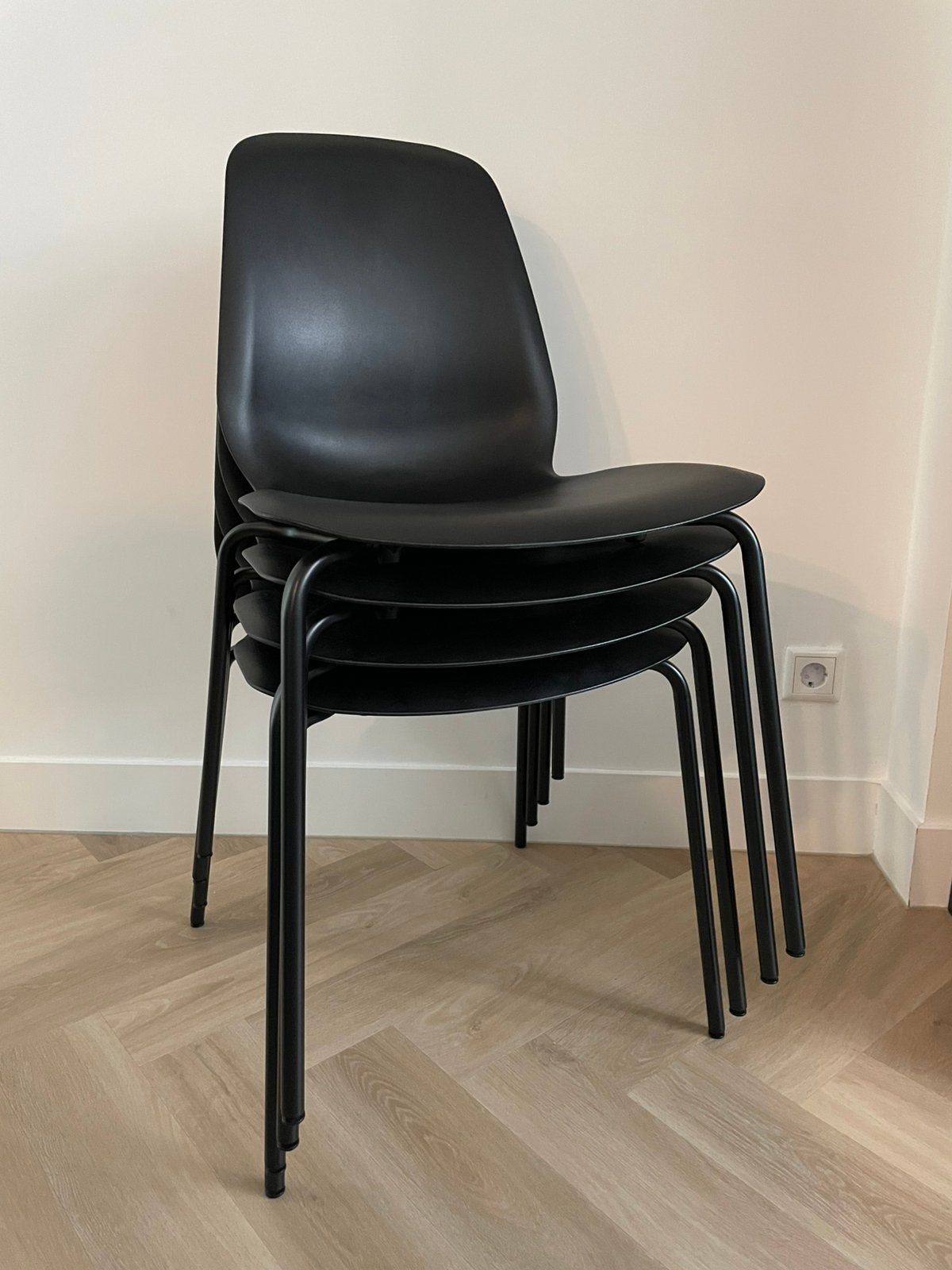 IKEA Stoelen: LIDÅS icm SEFAST, Ophalen, Kunststof, Zwart, Zo goed als nieuw
